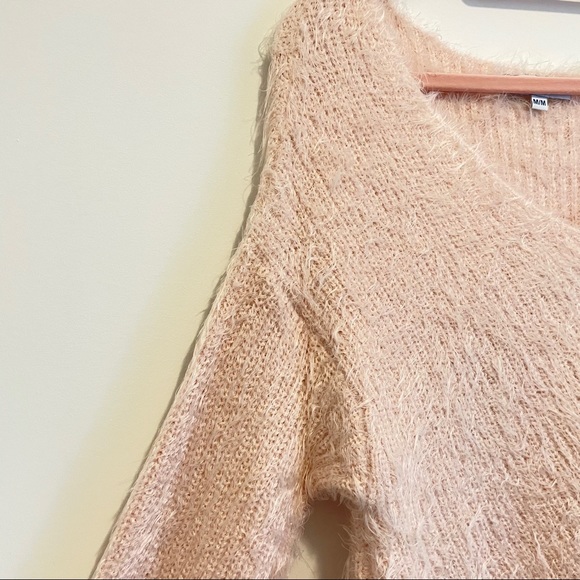 Like new: Ultra Soft V-Neck Drop Sleeve Sweater - Picture 5 of 10